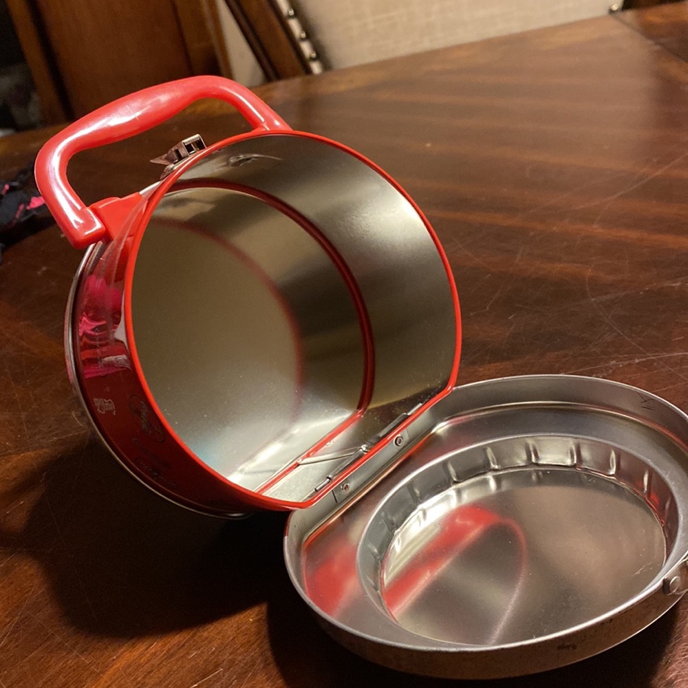 Coca Cola small lunch box round. - Picture 3 of 5